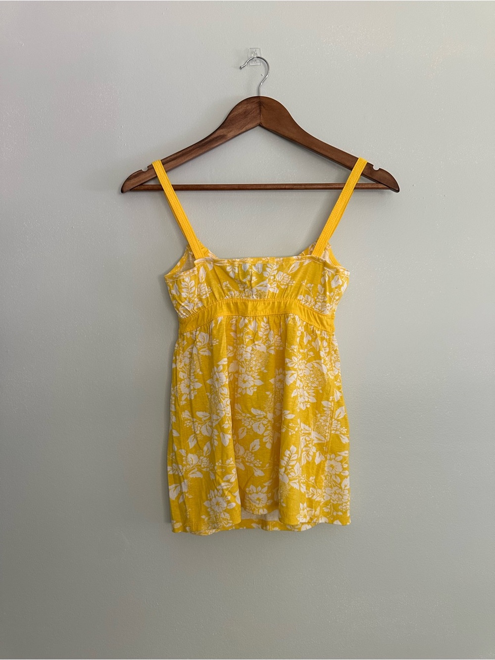 Vintage Girl Yellow and White Floral Tie-Front Tank Top - Picture 2 of 5